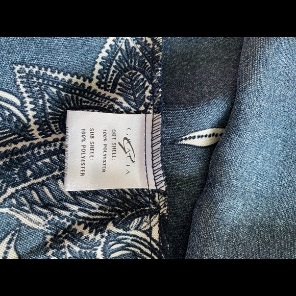 Blouse - Picture 3 of 4